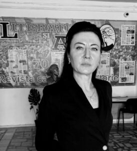 Doina Dabija poet bust