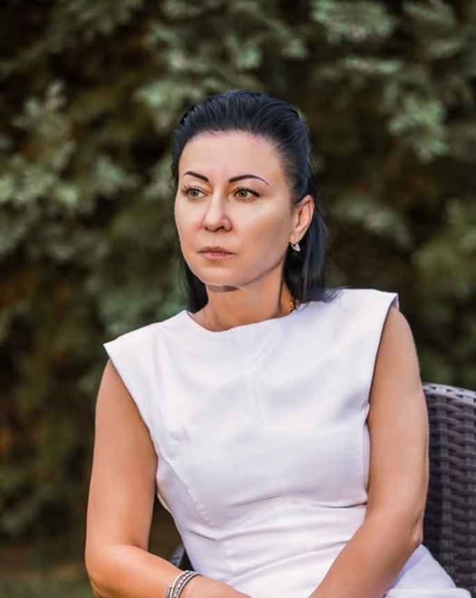 Doina D bust